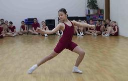 В театре пластики и танца "Эдельвейс" состоялся невероятный конкурс импровизации в современном танце! 💃