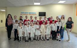 ✨ От всей души поздравляем наших чудесных вокалистов из объединений «Родничок» и «Звуки музыки», а также ярких артистов Театра пластики и танца «Эдельвейс»! 🏆