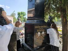 Волонтёры "Добро в сердце" почтили память Героев Советского Союза Евгения и Геннадия Игнатовых.