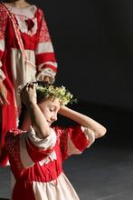 Фото с отчётного спектакля летней программы "Маска"