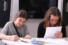  В заключение мы рисовали свой "Щит", где отразили свои сильные стороны и жизненные ценности! Это позволило всем глубже осознать, как искусство может помочь в осмыслении собственных чувств